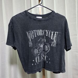 Urban Nation Women's Grey and Black T-shirt